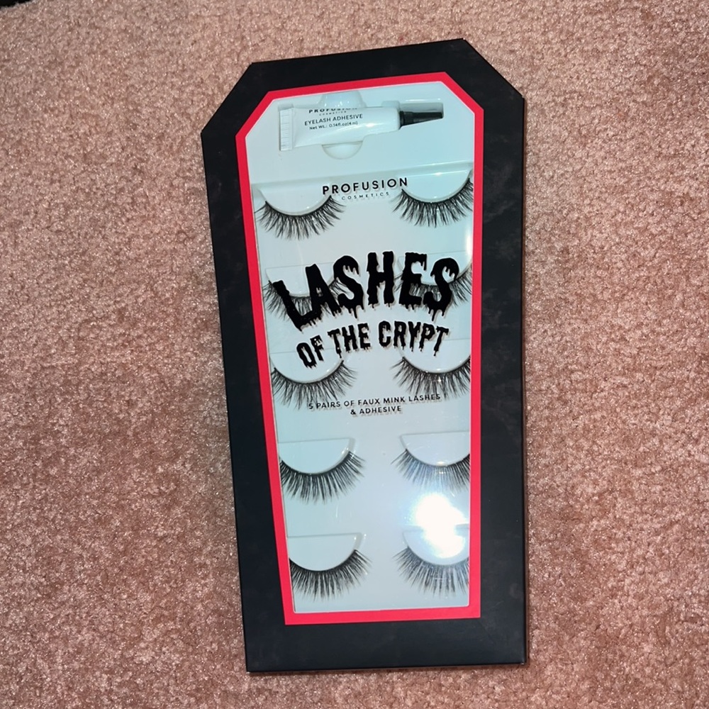 NWT Profusion cosmetics 5pc lashes of the crypt Coffin Set